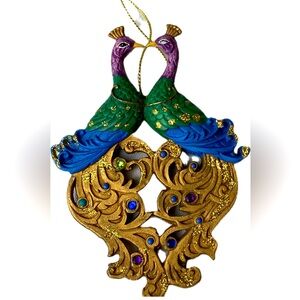 Light weight resin Lovebird peacock ornament NWT